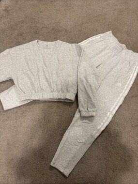 adidas Gray Heather Cropped Sweatshirt and Jogger Set